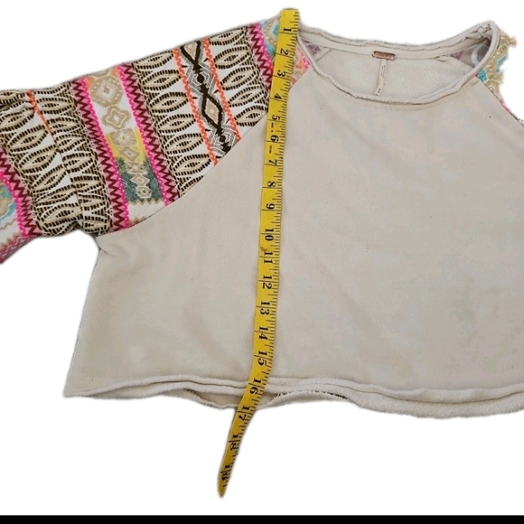 Free People Cream Cropped Embroidered Balloon Sleeve Boho Statement Sweater XS - Picture 13 of 15